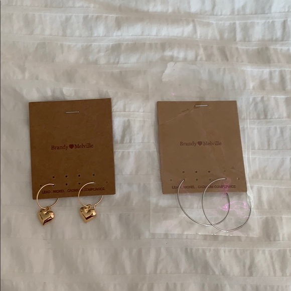 🚫 sold on curtsy 🚫 brandy melville heart hoops - Picture 2 of 2